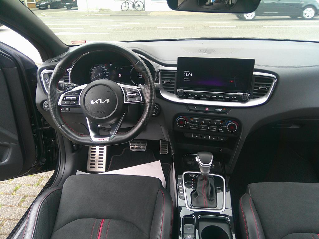 Kia ProCeed
