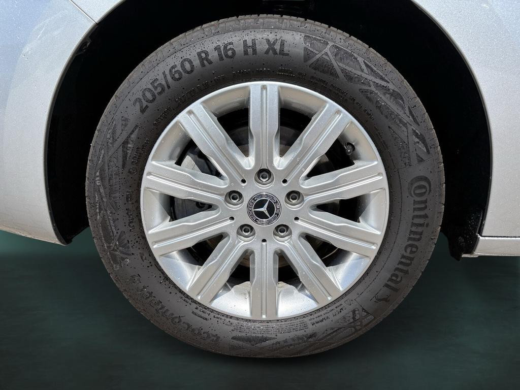 Mercedes-Benz T 180