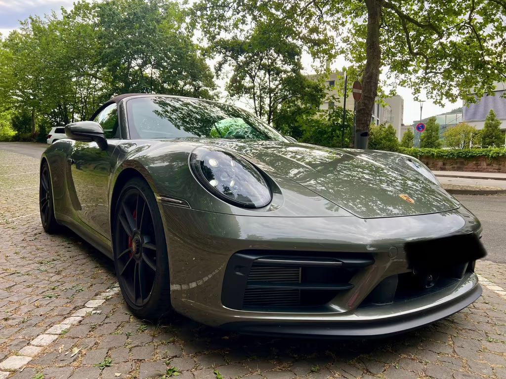 Porsche 911 GTS 4 992 Carrera Cabriolet