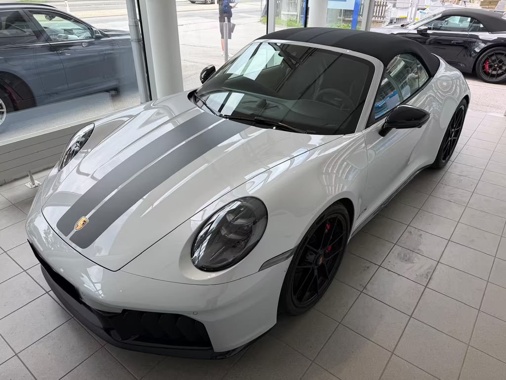 Porsche 911 992 Carrera Cabriolet