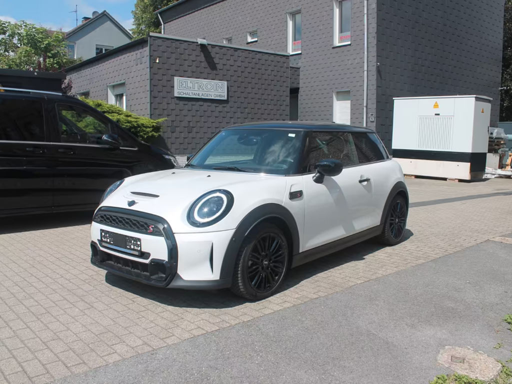 Mini Cooper S Trim Steptronic + Wippen*Navi*LED*RÜKA*