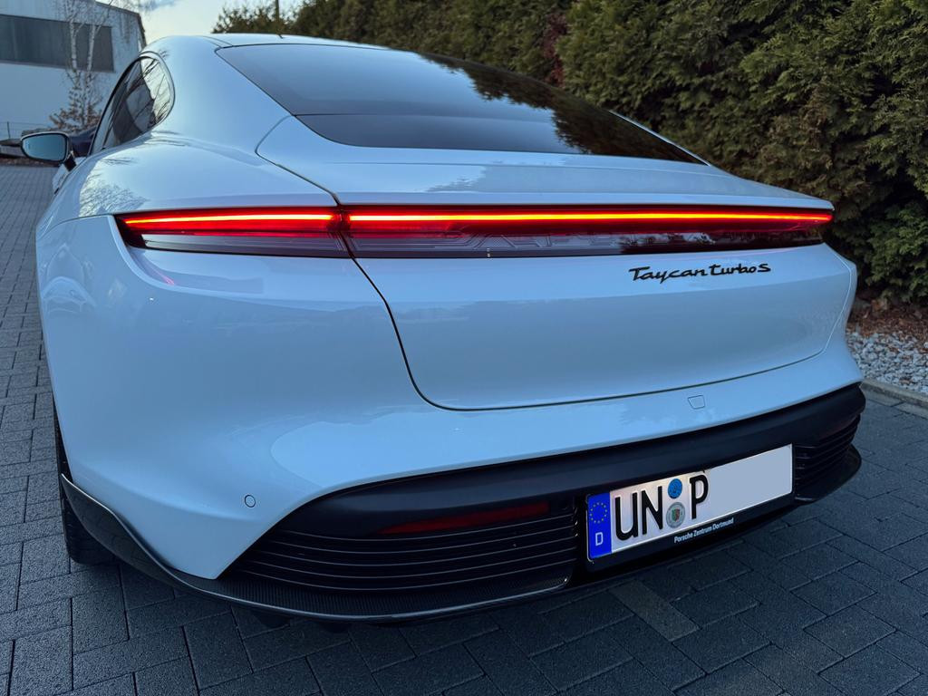 Porsche Taycan