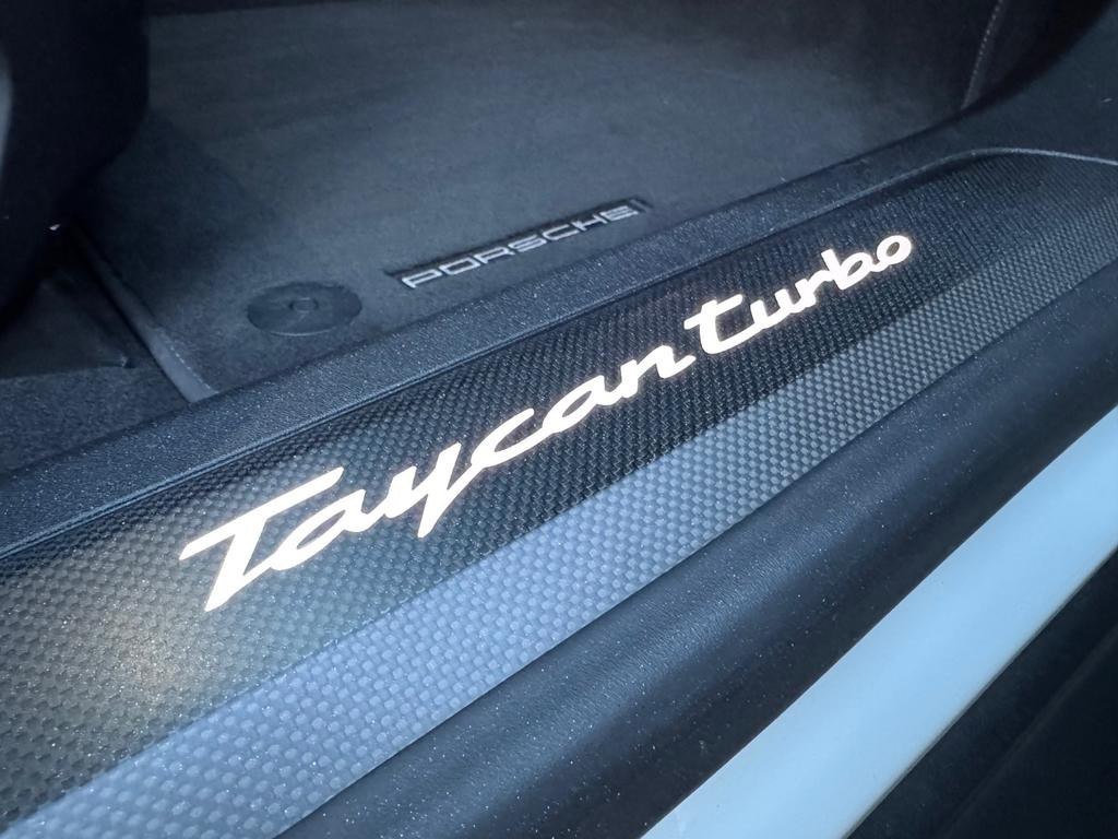 Porsche Taycan