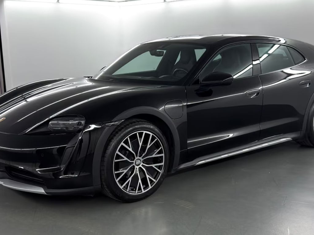 Porsche Taycan Cross Turismo Performance Plus 4