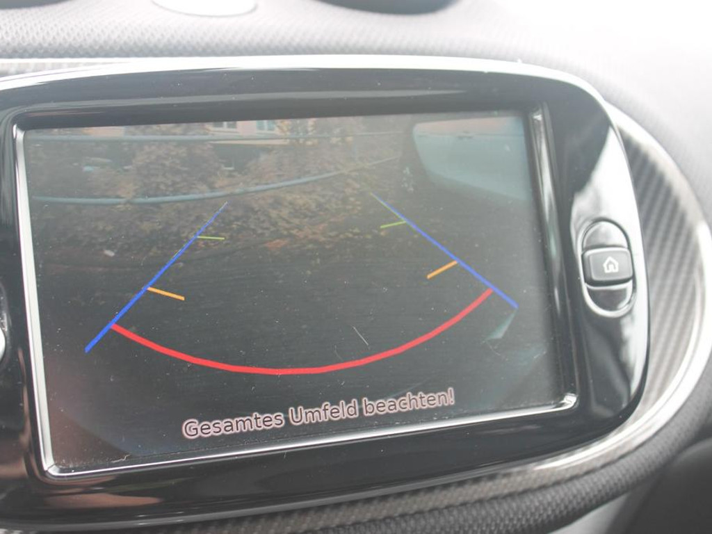 Smart EQ forfour