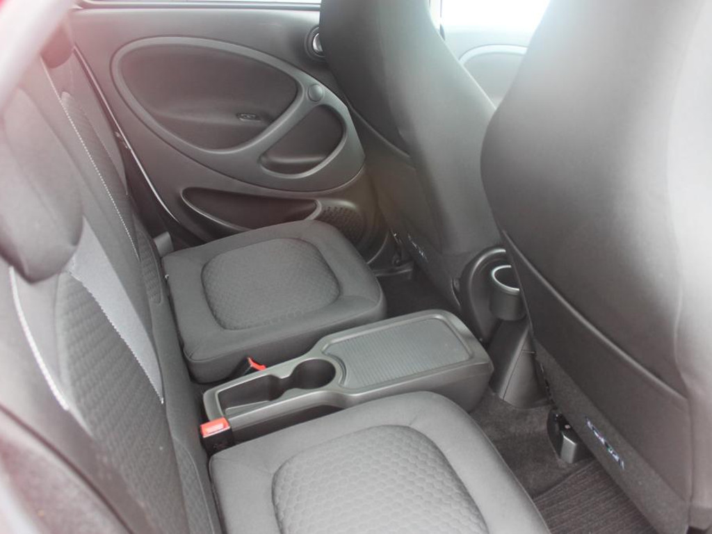 Smart EQ forfour