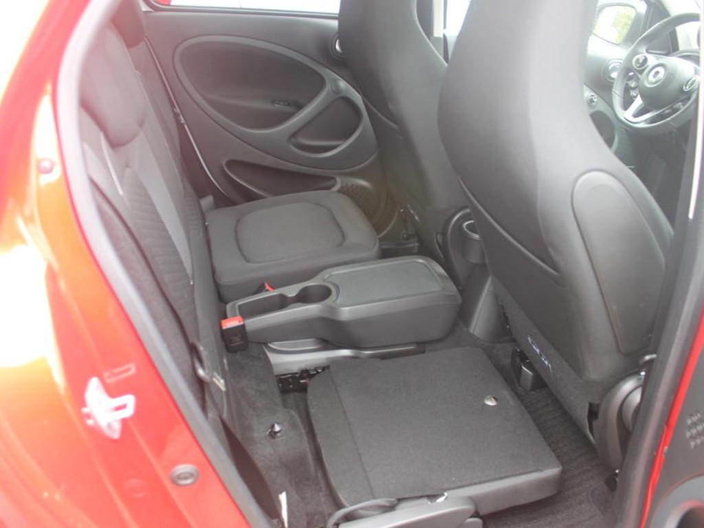 Smart EQ forfour