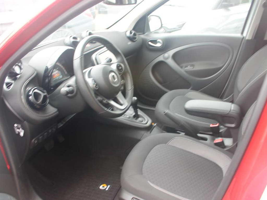 Smart EQ forfour