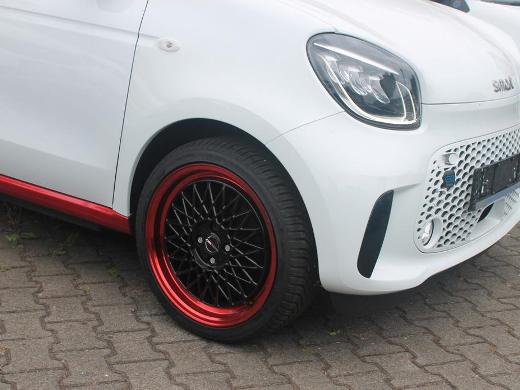 Smart EQ forfour