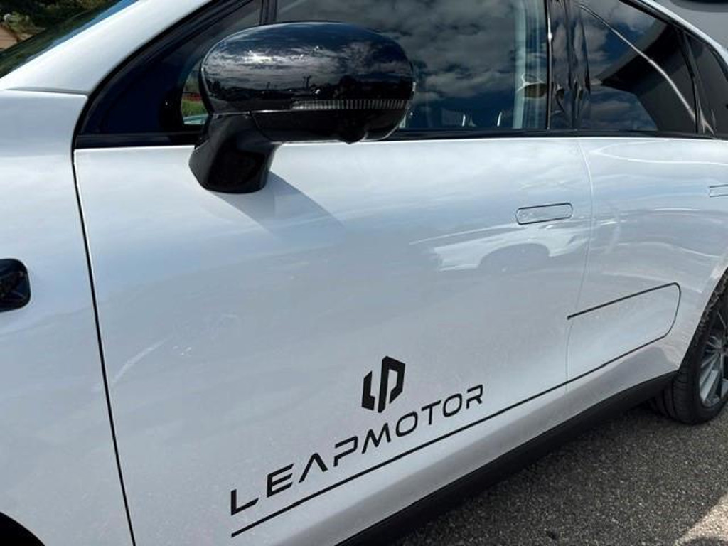 Leapmotor C10