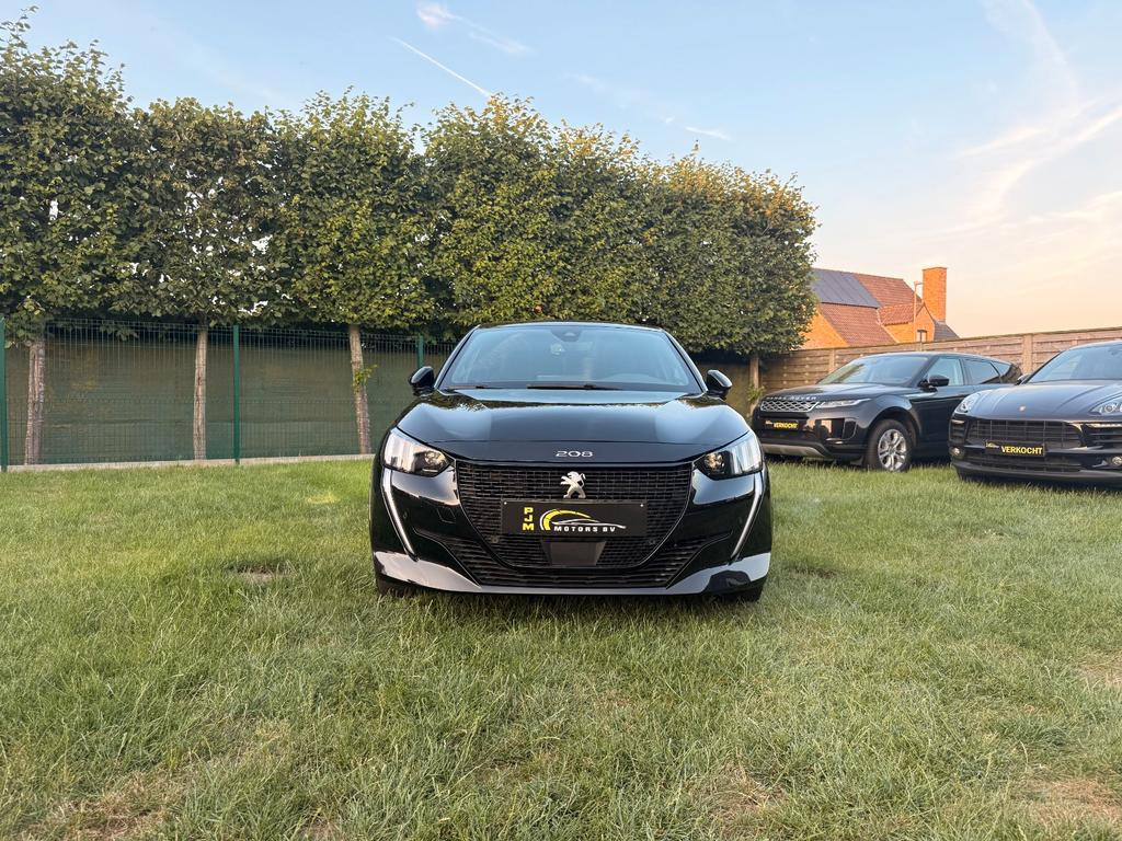 Peugeot e-208