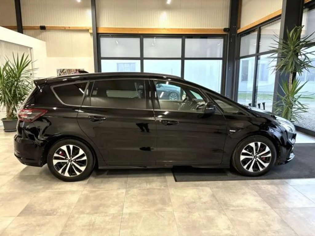 Ford S-Max ST Line