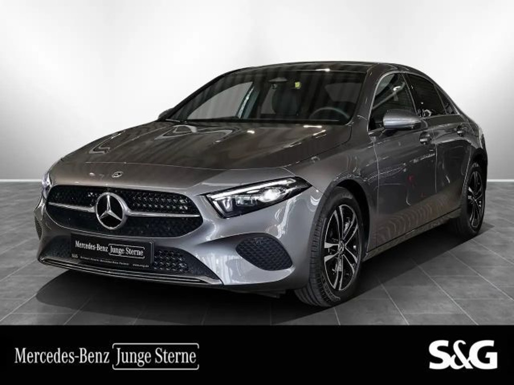 Mercedes-Benz A-Klasse A 220 4MATIC