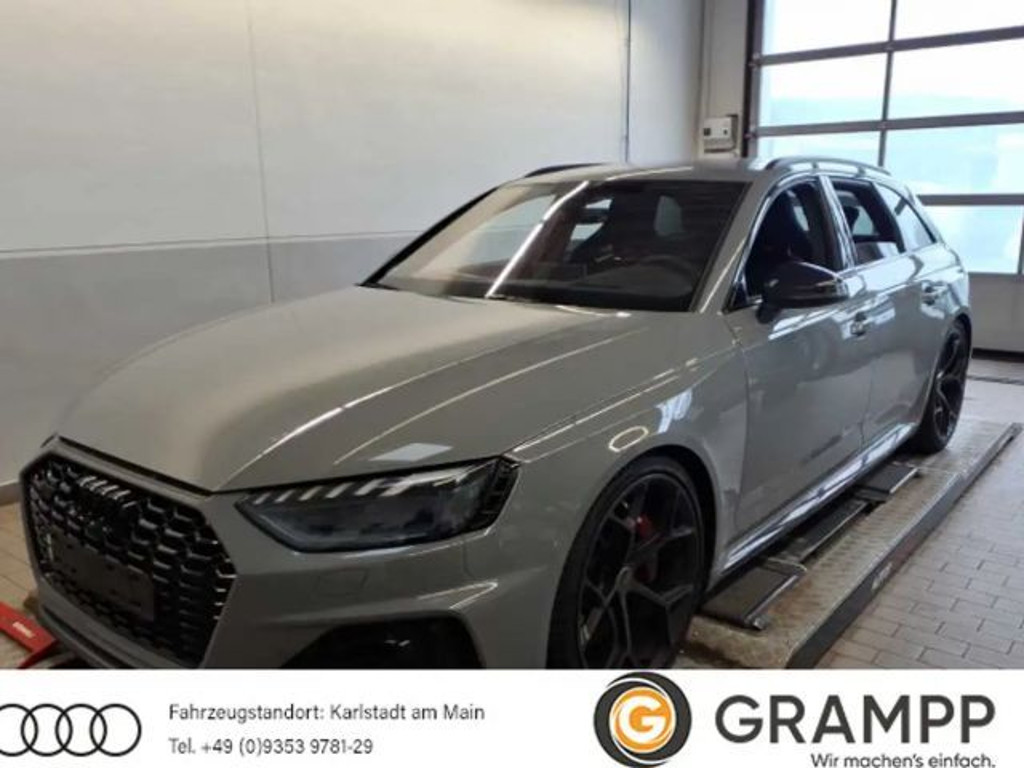 Audi RS4 Competition