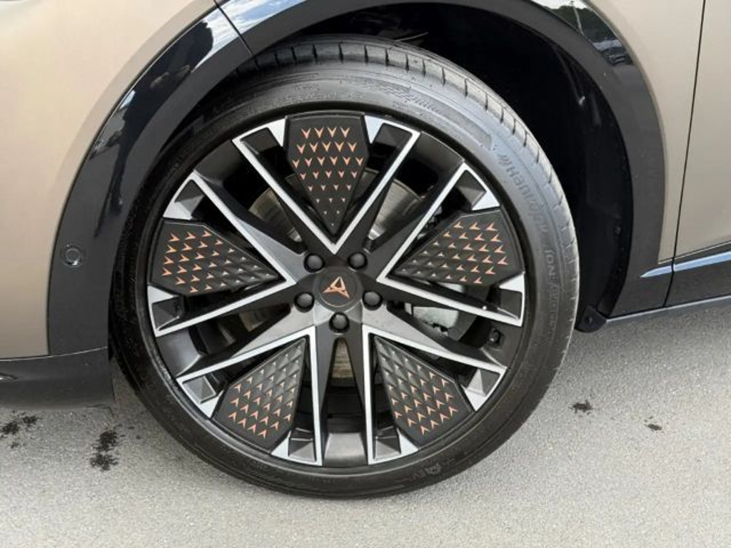 Cupra Tavascan