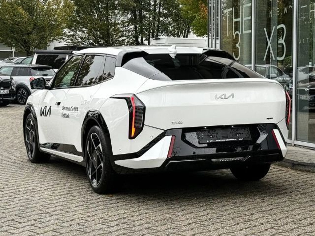 Kia EV4