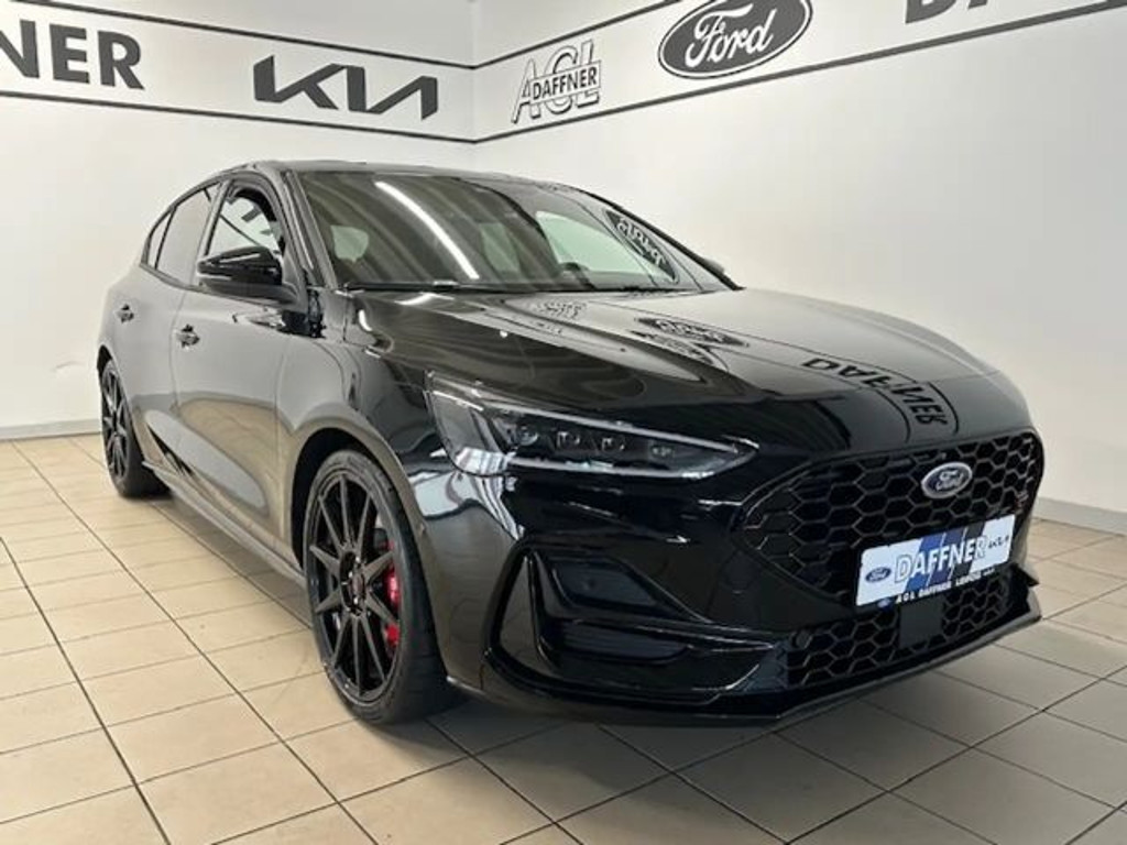 Ford Focus EcoBoost ST Line
