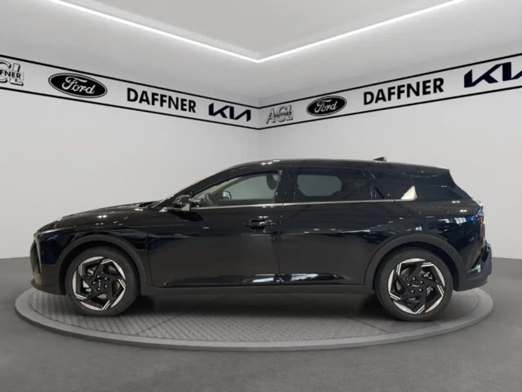 Kia K4