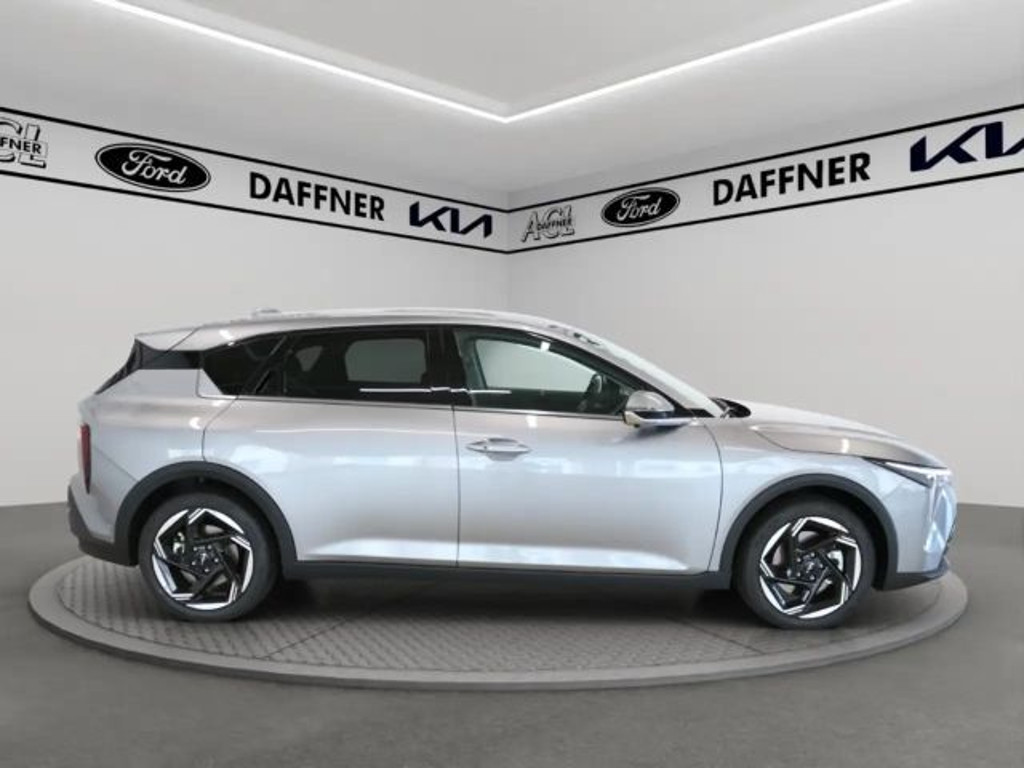 Kia K4
