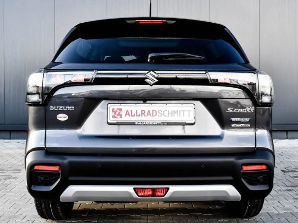 Suzuki S-Cross
