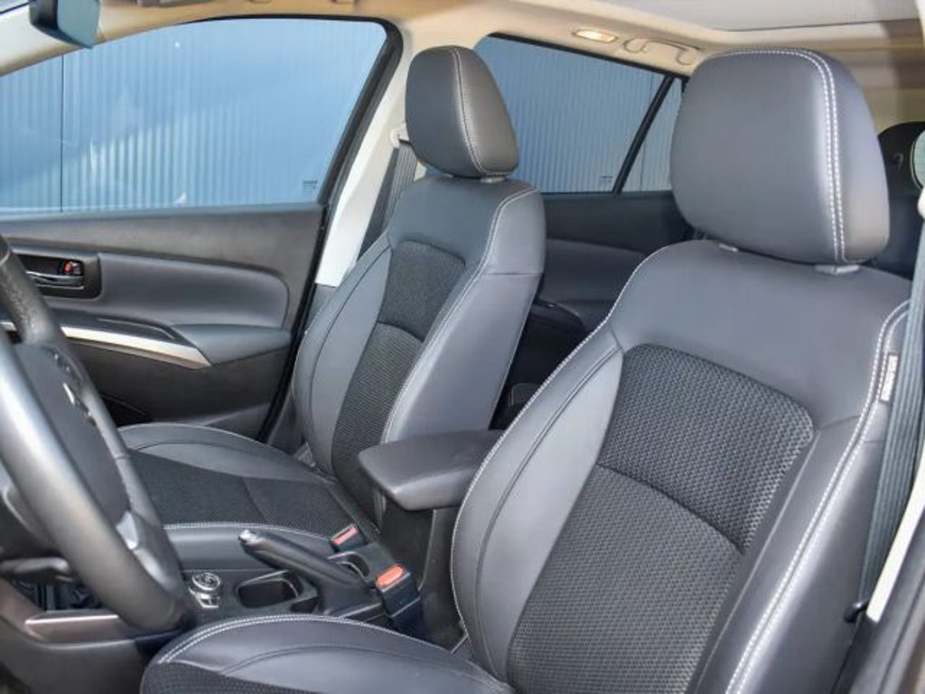 Suzuki S-Cross