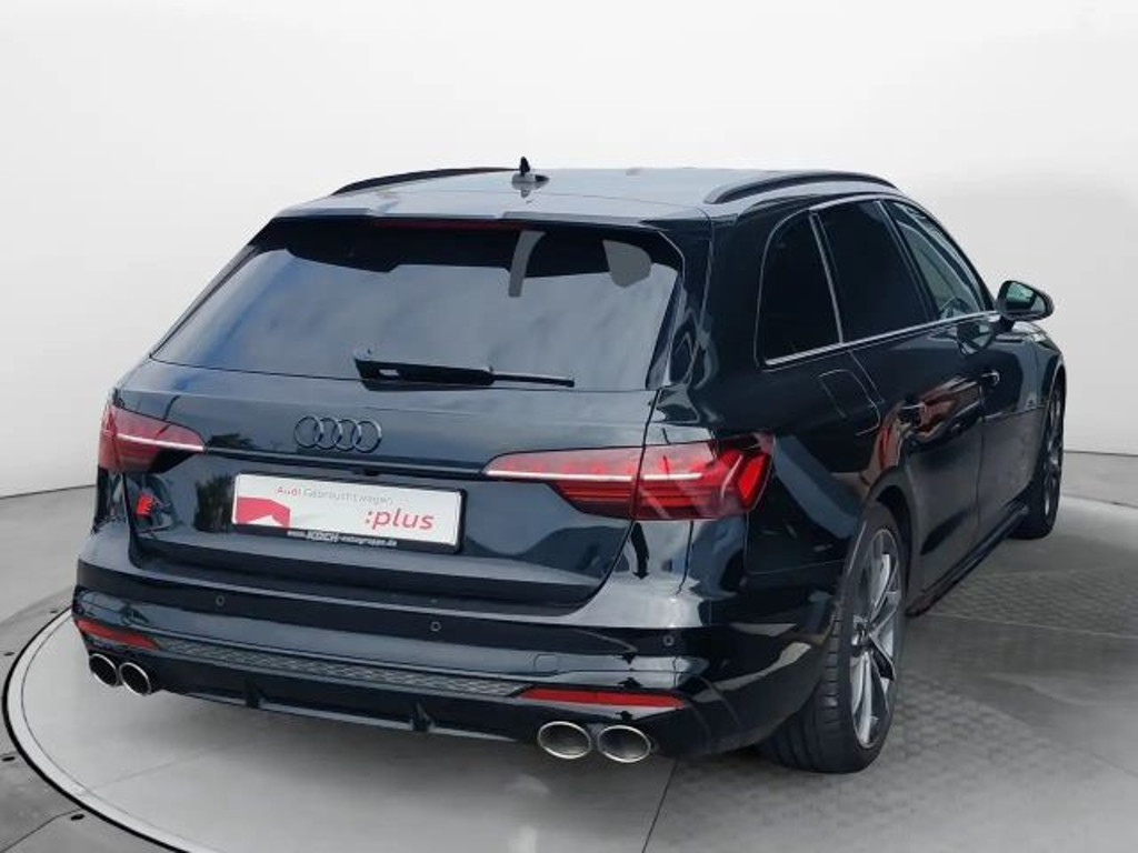 Audi S4