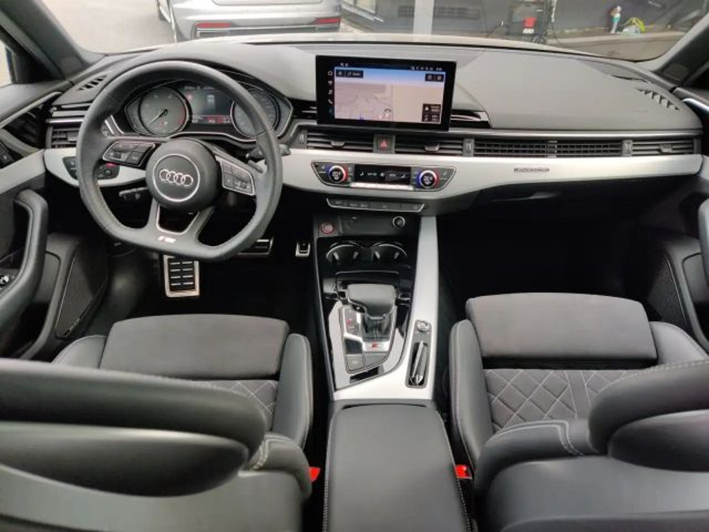 Audi S4
