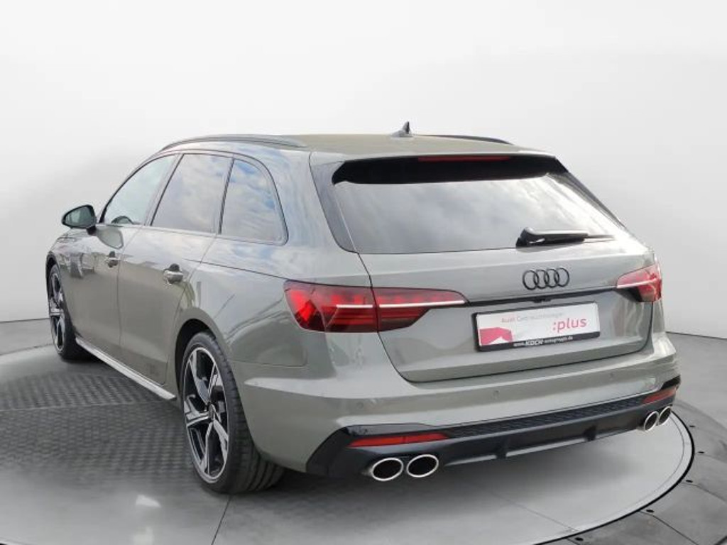 Audi S4