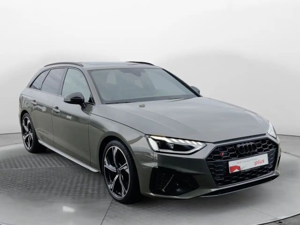 Audi S4