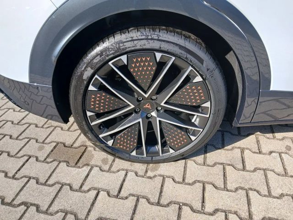 Cupra Tavascan