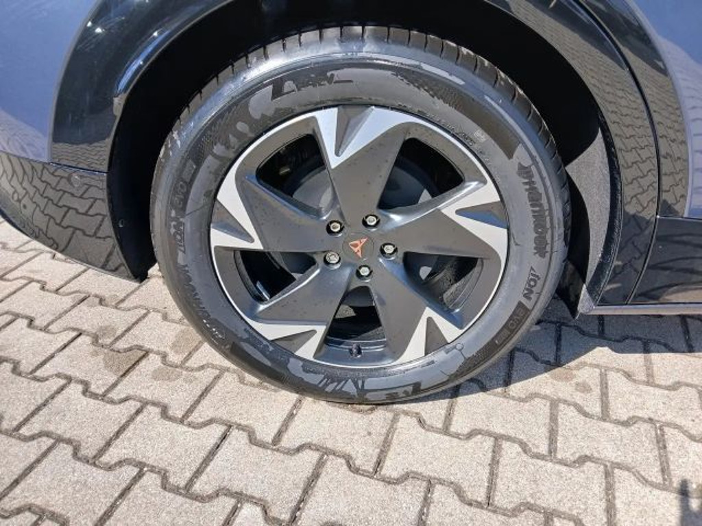 Cupra Tavascan