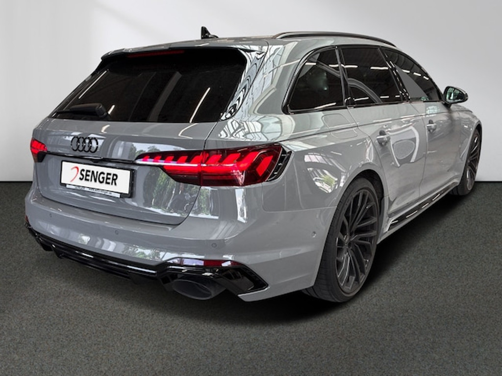 Audi RS4