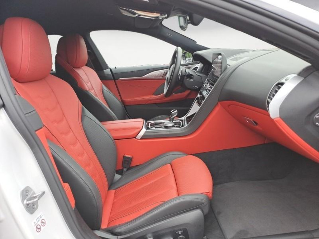 BMW M850