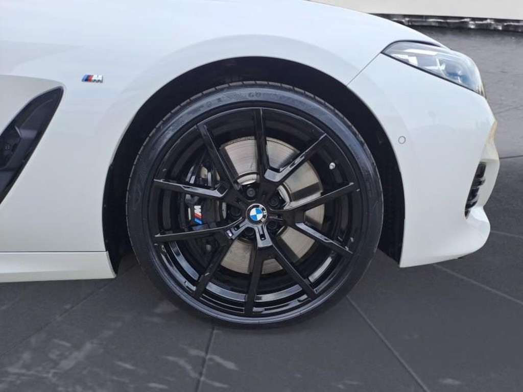 BMW M850