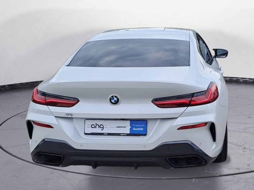 BMW M850