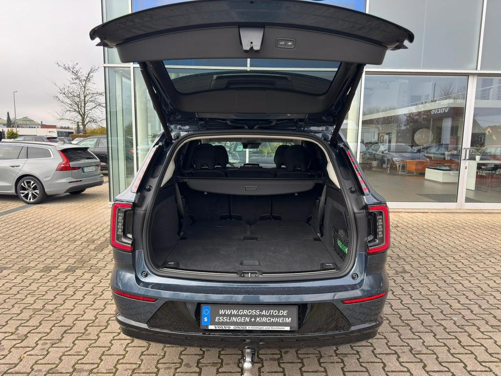 Volvo EX90