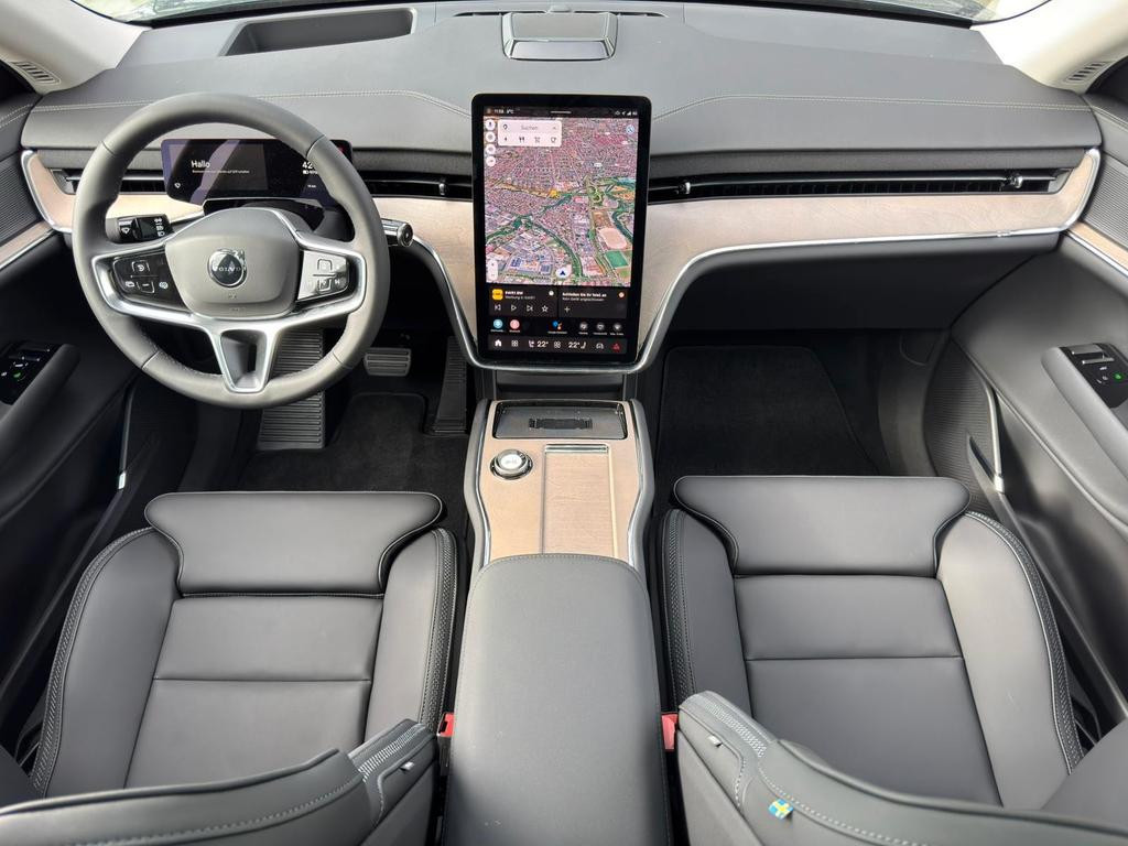 Volvo EX90