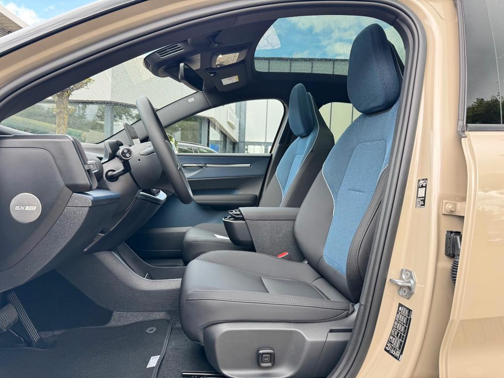 Volvo EX30