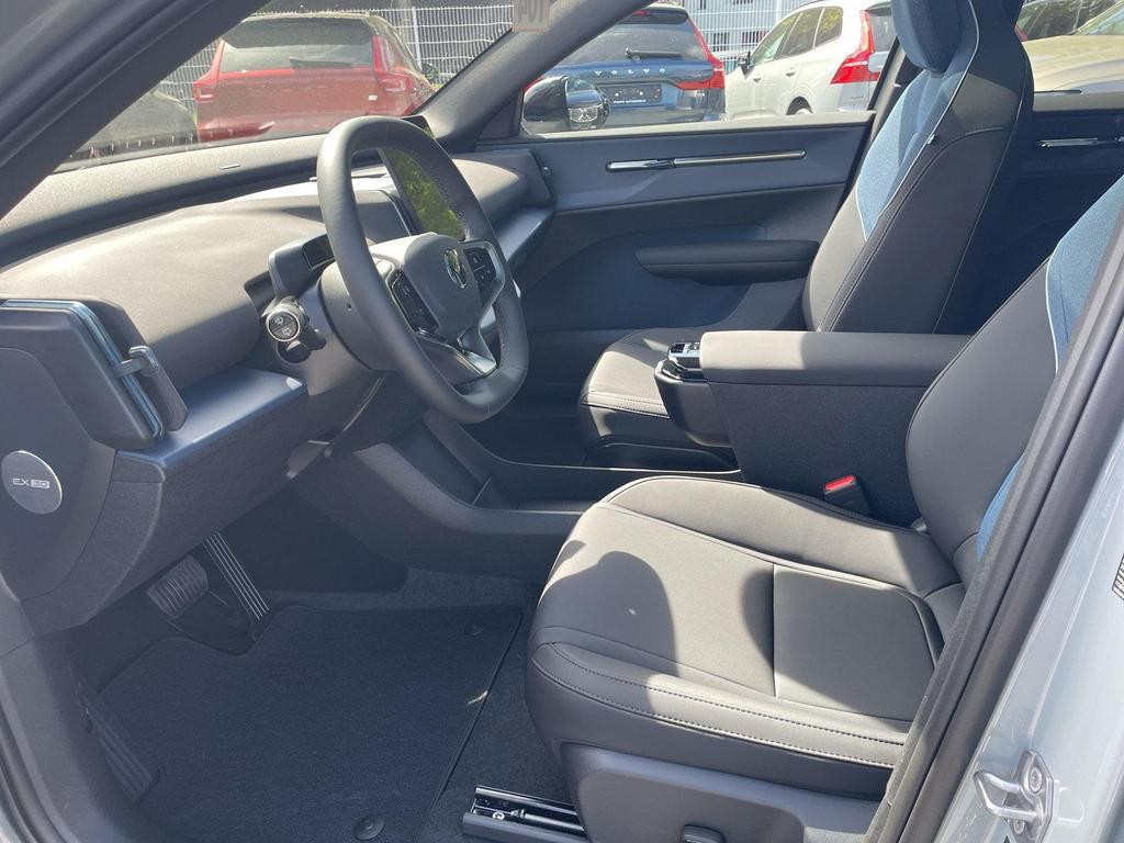 Volvo EX30