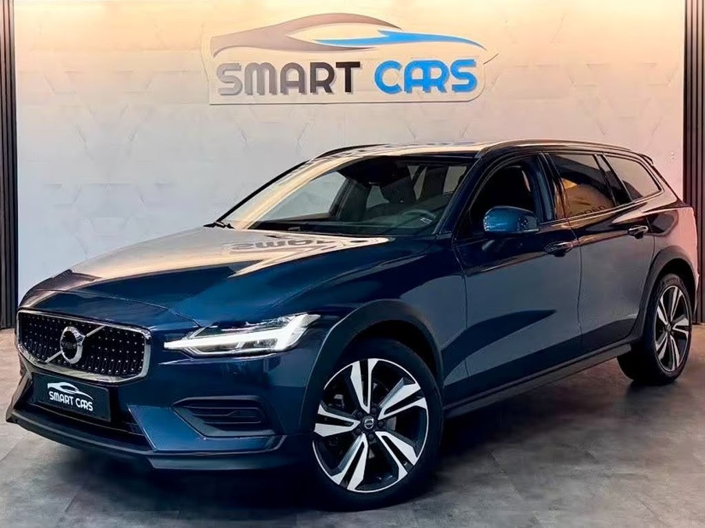Volvo V60 Cross Country Pro *HuD*Leder*Pano*AHK*MwSt*