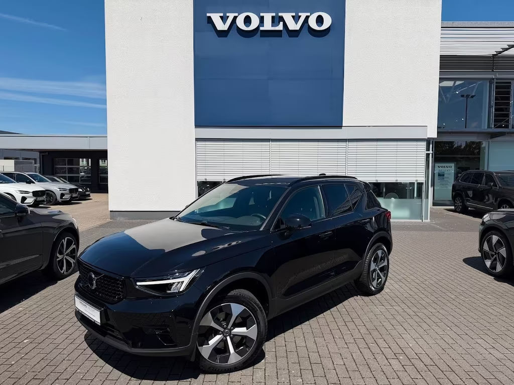 Volvo XC40 Plus Dark