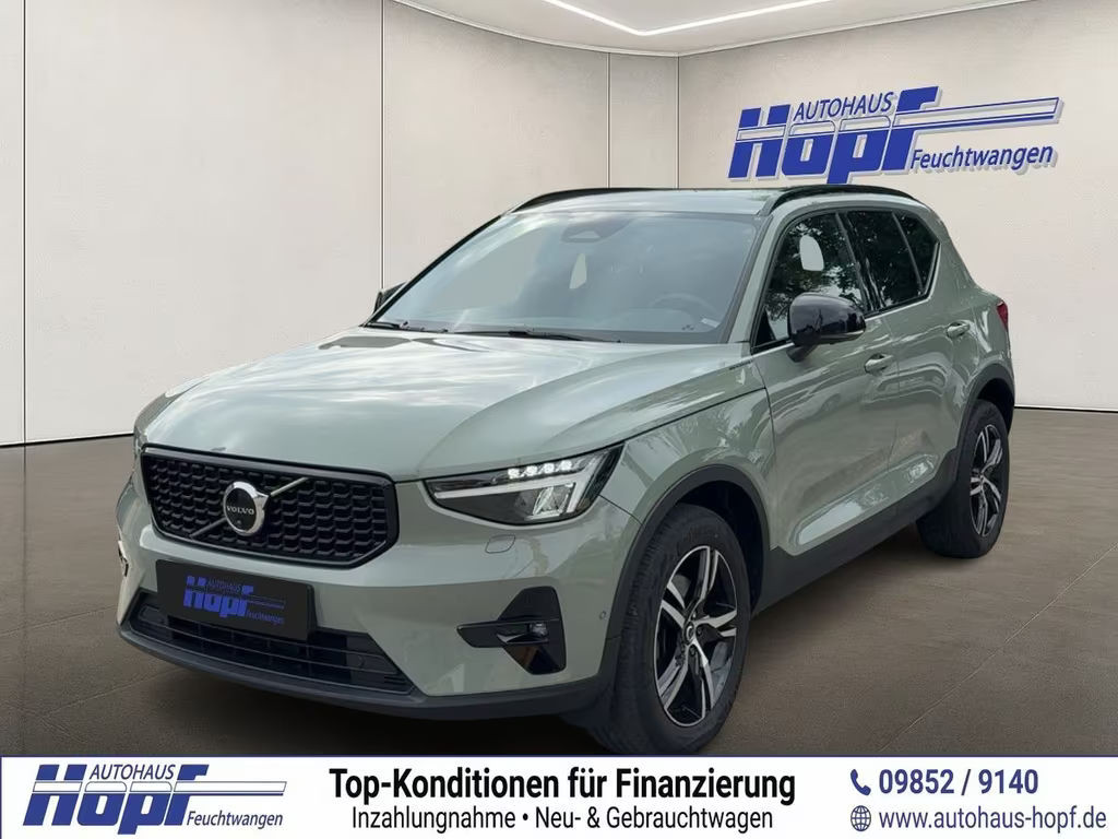 Volvo XC40 Plus Dark