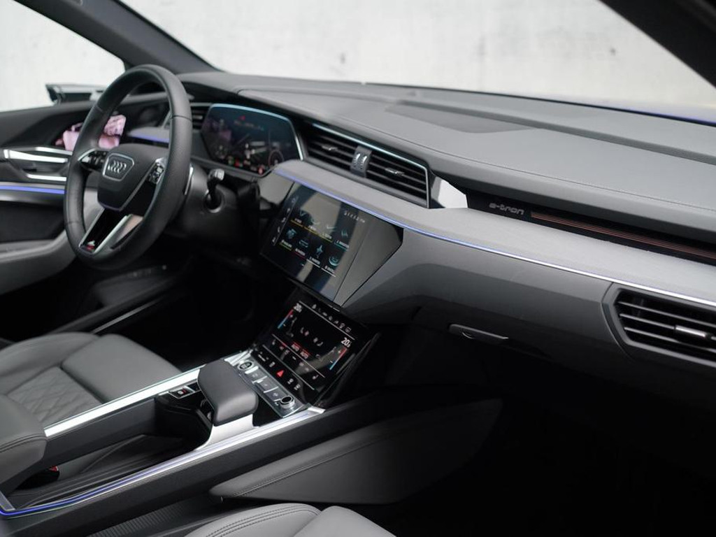Audi Q8 e-tron