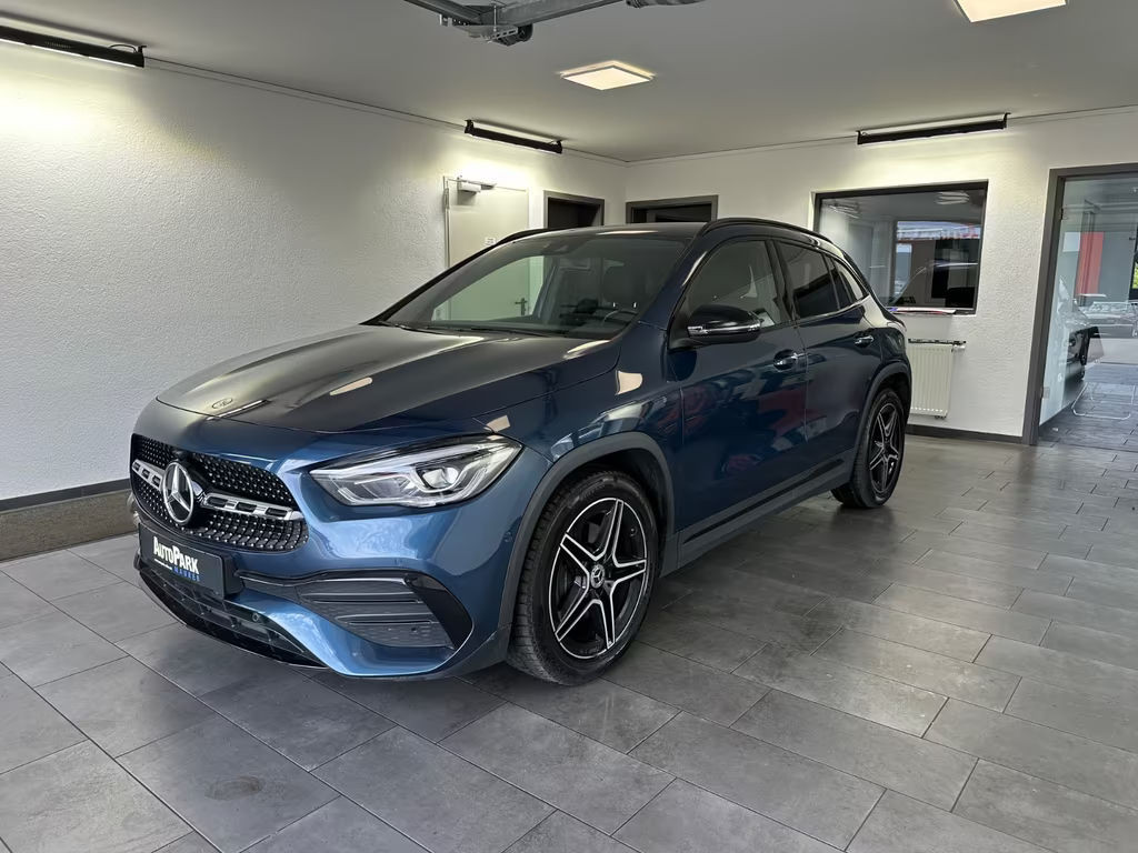 Mercedes-Benz GLA-Klasse GLA 200 AMG Line GLA 200 d Sedan