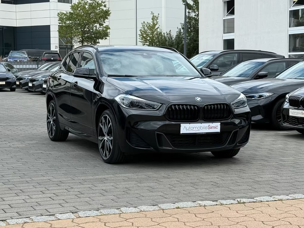 BMW X2