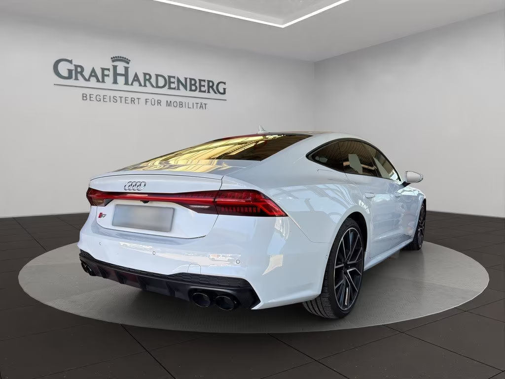 Audi S7