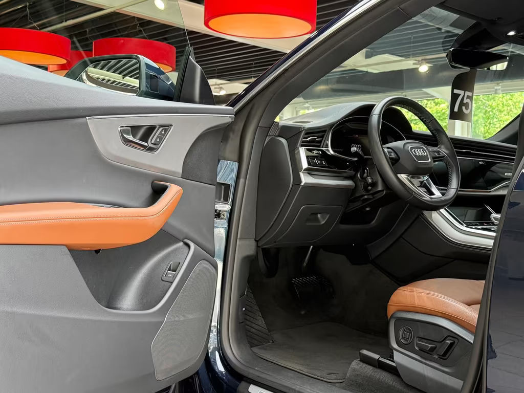 Audi Q8
