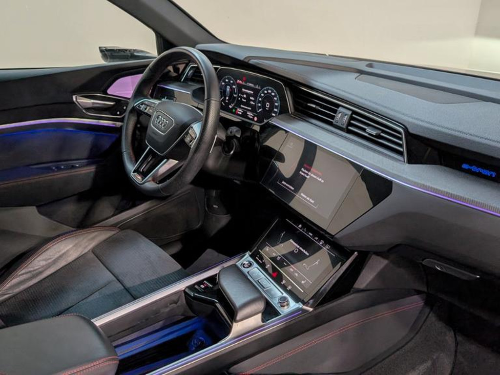 Audi Q8 e-tron