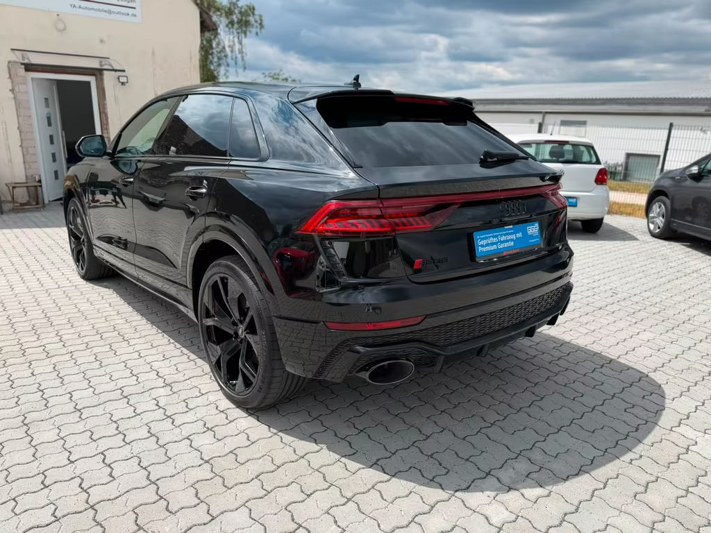 Audi RS Q8