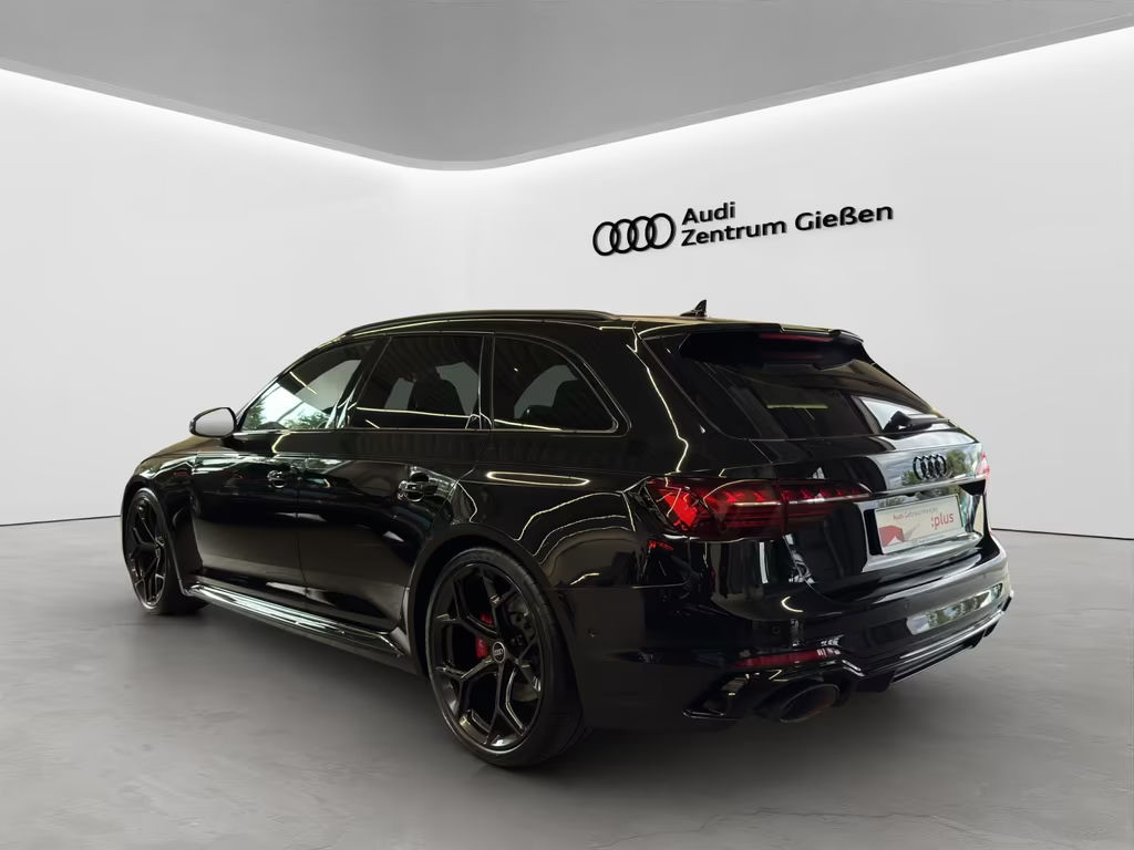 Audi RS4